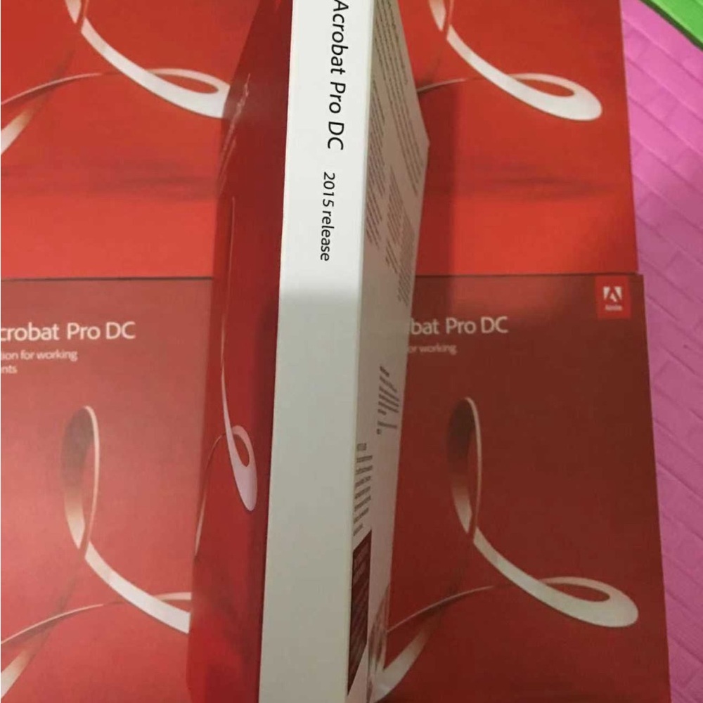 Adobe Acrobat Pro DC Software Packaging - Picture 3 of 5
